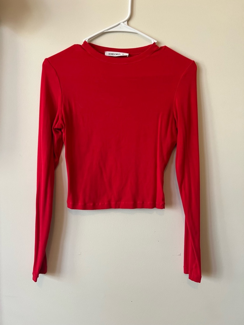 ReoRia Red Long-Sleeve Crop Top